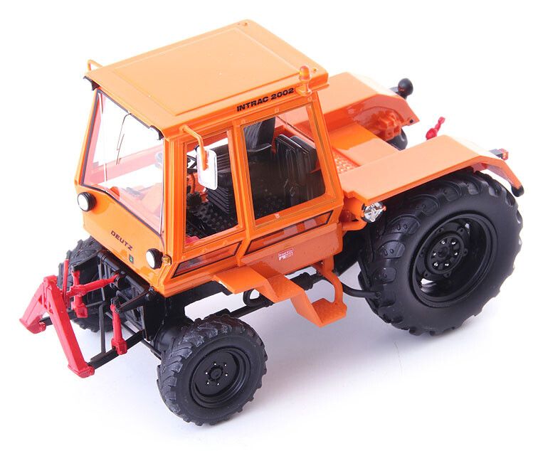 Deutz-Fahr Intrac 2002 A GI 1970 Kommunal - 1:32
