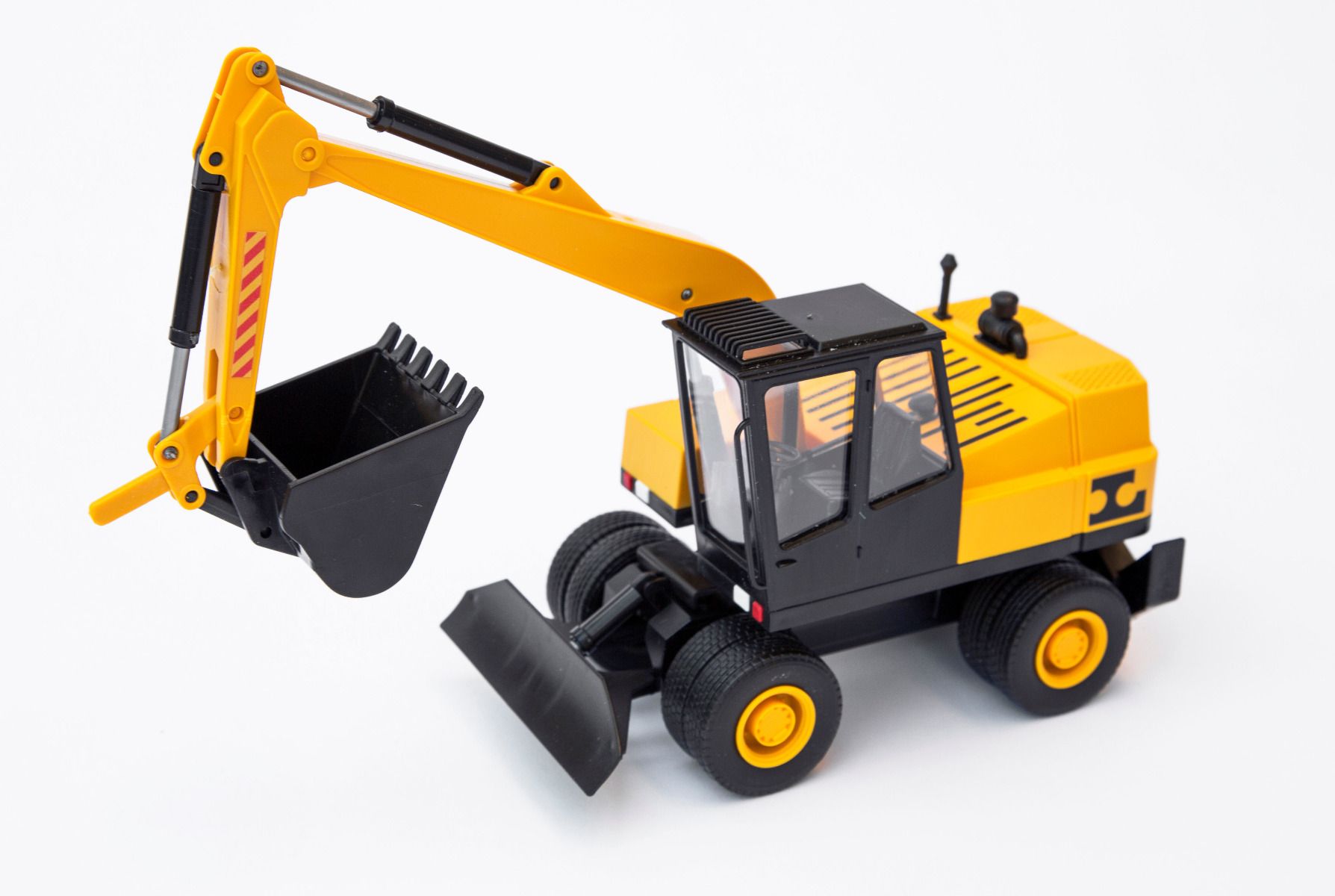 Wheel Excavator Yellow/Black - 1:25