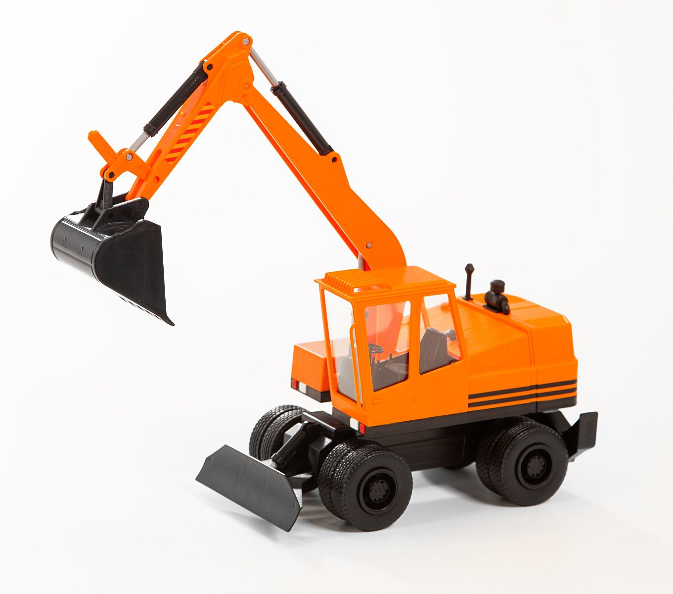 Wheel Excavator Orange/Black - 1:25