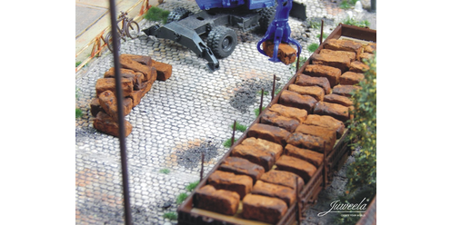 Scrapbales Rust 30 pieces