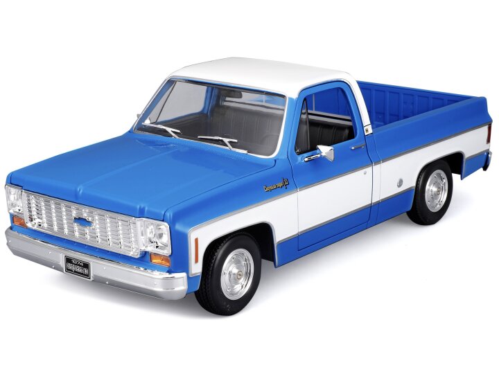 Chevrolet C10 Cheyenne Super 1974 Blauw/Wit - 1:18