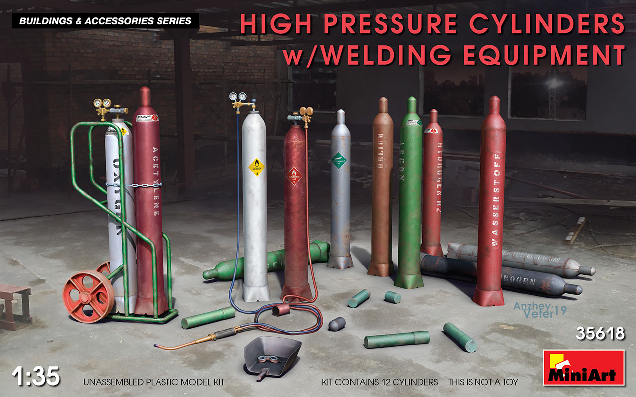 High Pressure Cylinders with Welding Equipment - 1:35