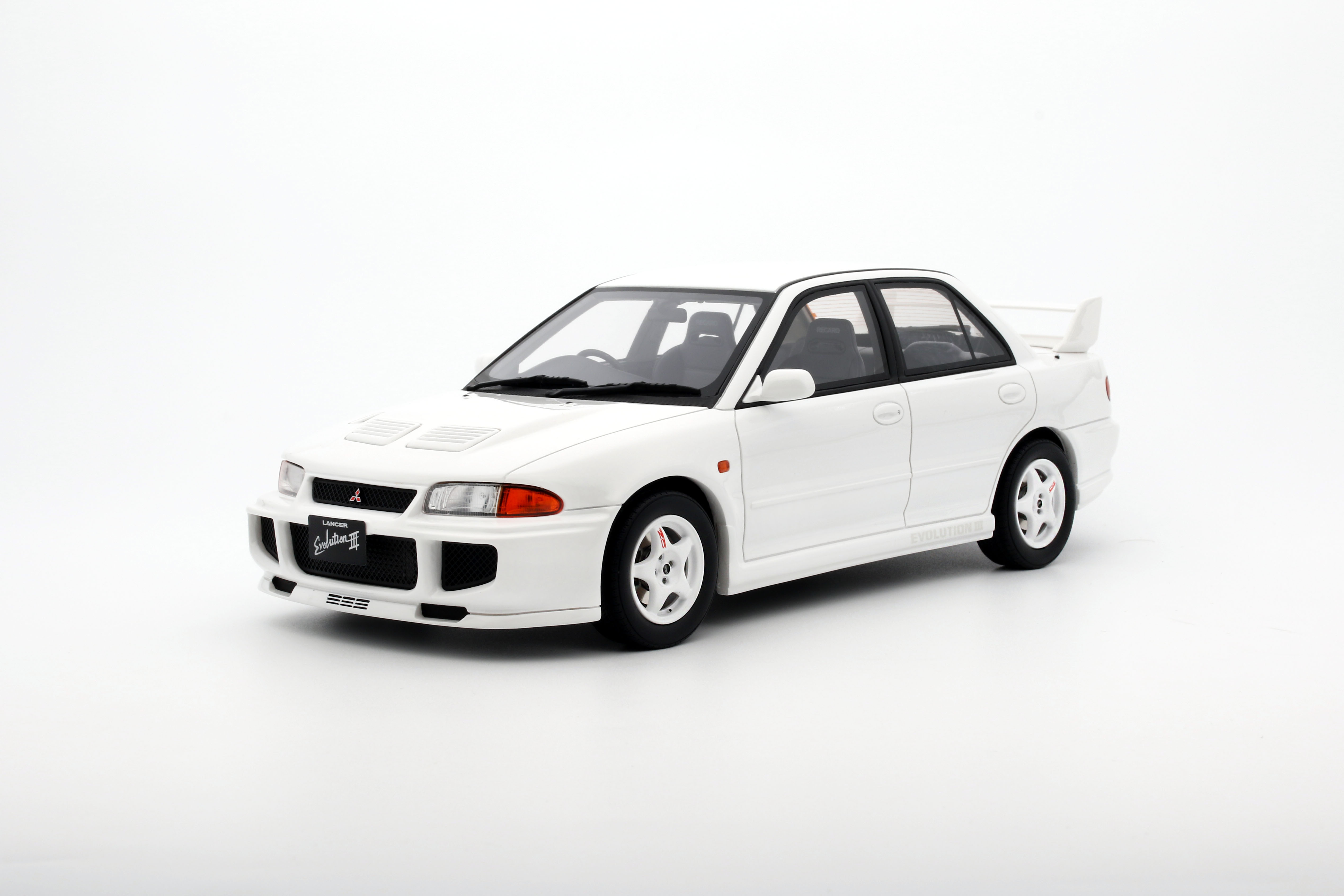 Mitsubishi Lancer Evo III 1995 White - 1:18