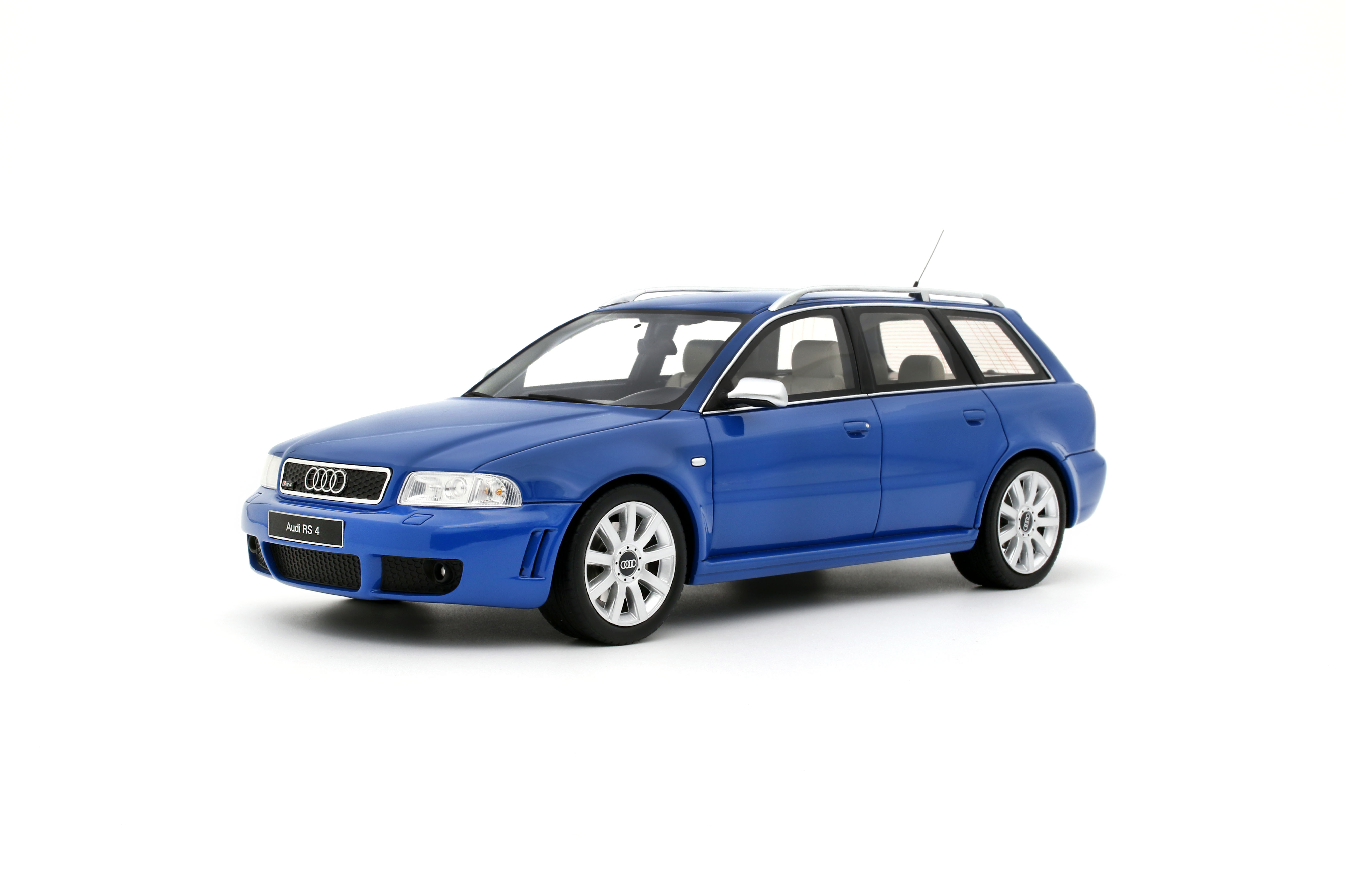 Audi RS4 Avant (B5) 2000 Nogaro Blue - 1:18