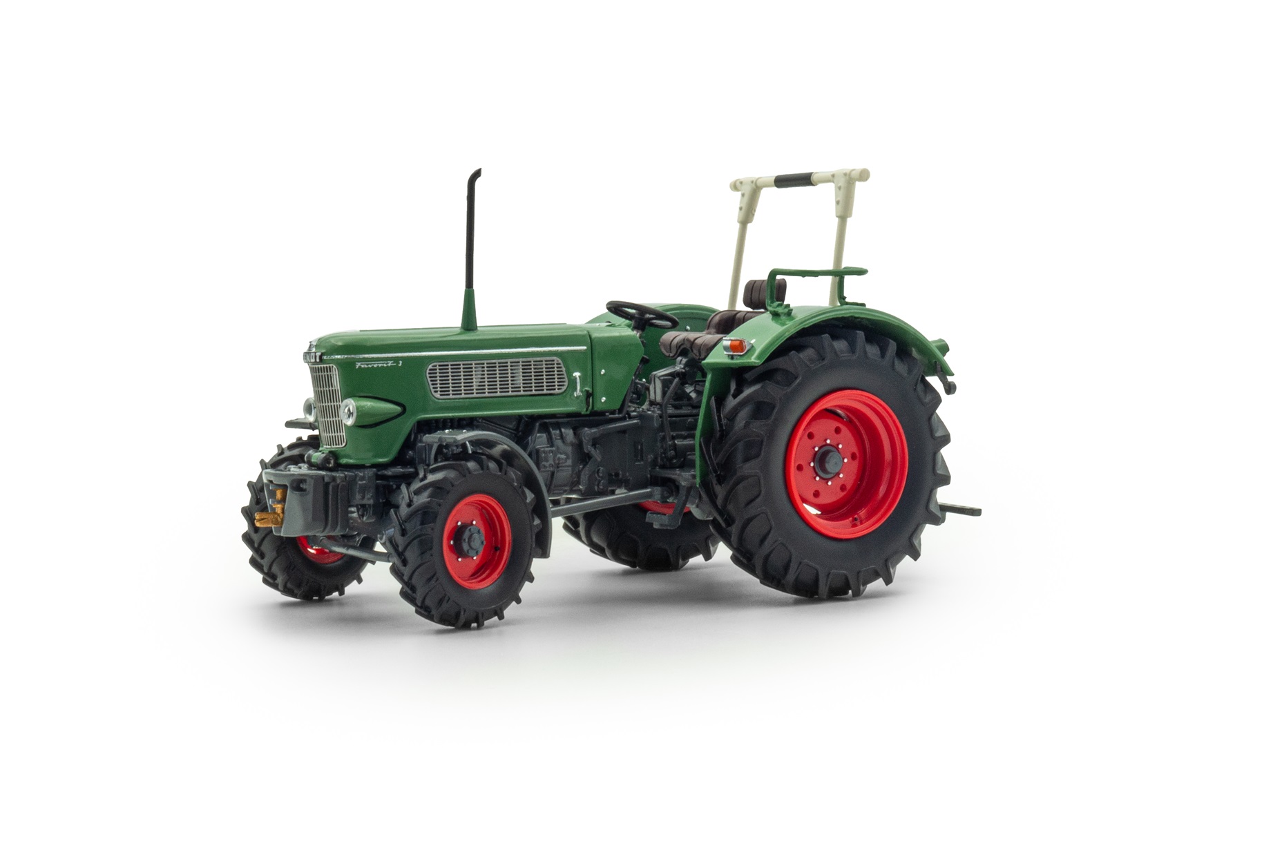Fendt Favorit 3 with Rollbar 4wd - 1:32