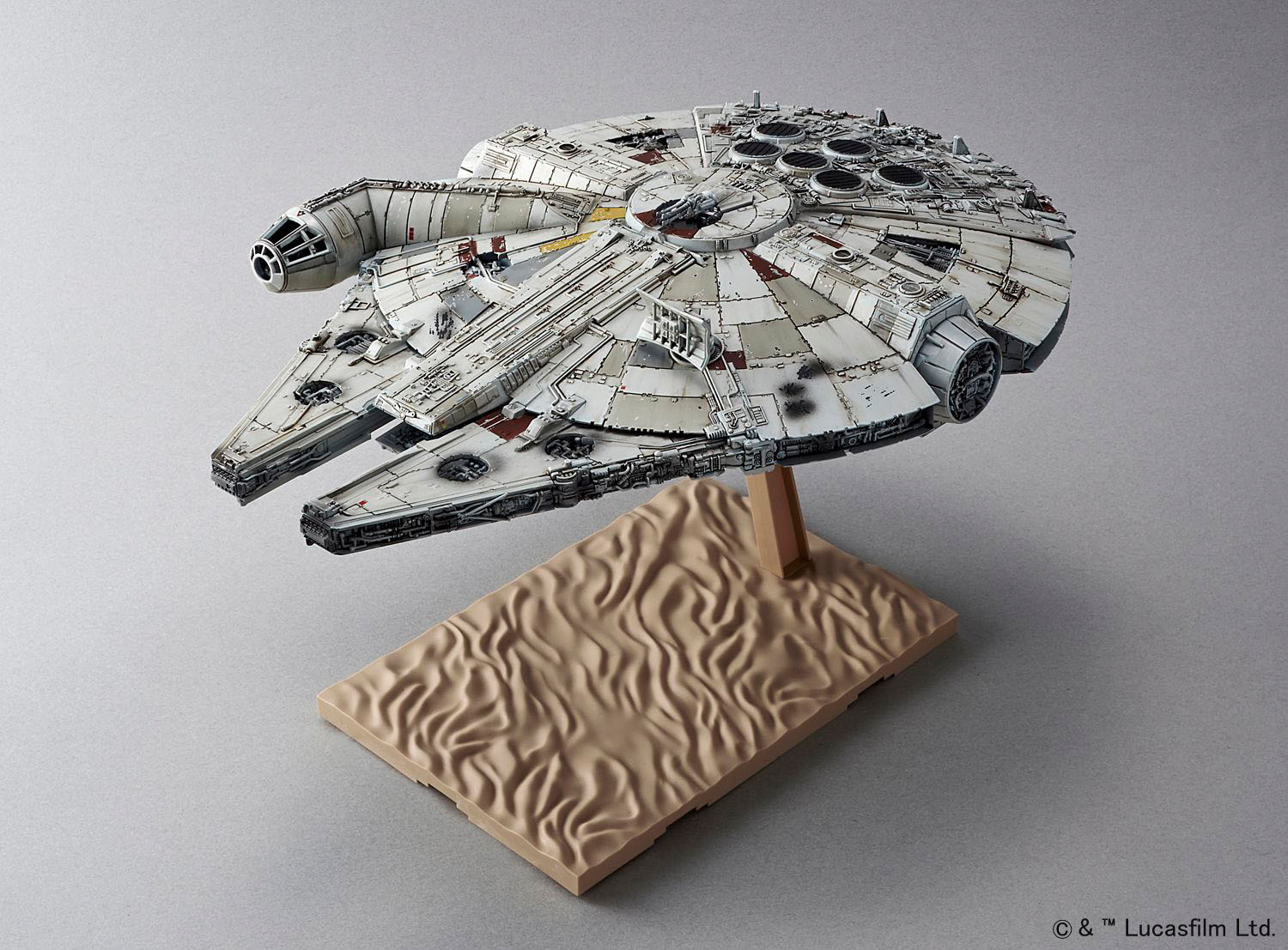 Millennium Falcon Bandai - 1:144