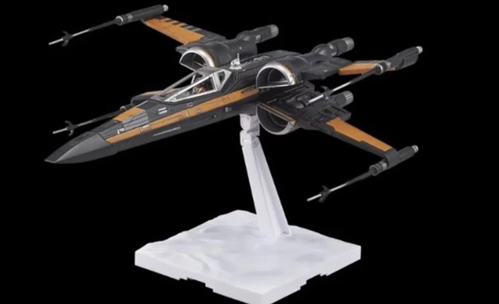Poes X-Wing Fighter Bandai - 1:72  Poes X-Wing Fighter Bandai - 1:72